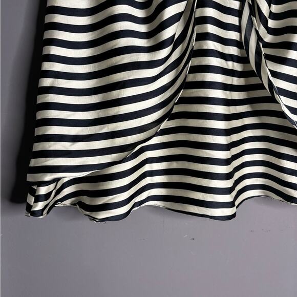 H&M Navy Blue and White Striped Mini Skirt Bow on Front Size 12 - Picture 3 of 6
